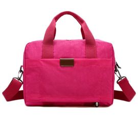Éraflure rouge de sacs d'ordinateur portable de bureau de toile simple de fille - preuve et biens